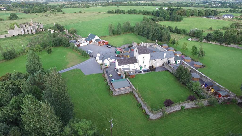 Отель Galway Glamping Туам Экстерьер фото