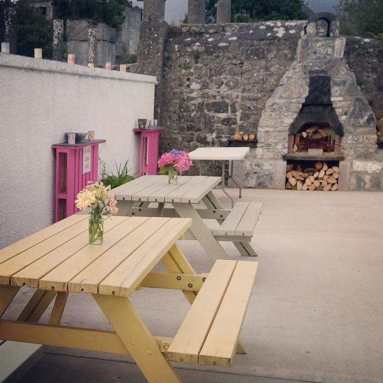 Отель Galway Glamping Туам Экстерьер фото