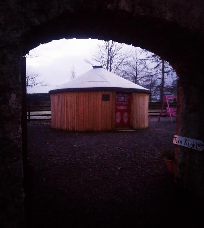 Отель Galway Glamping Туам Экстерьер фото