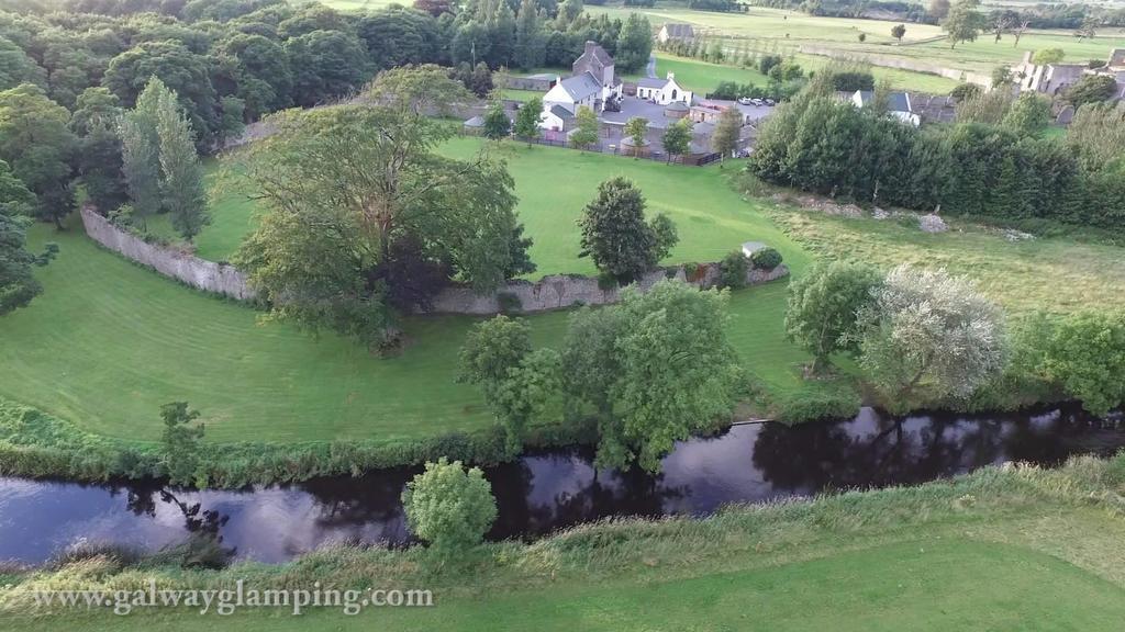 Отель Galway Glamping Туам Экстерьер фото